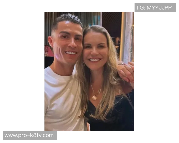 纳尼与C罗重聚社交媒体晒合照感慨是时候拜访老朋友了